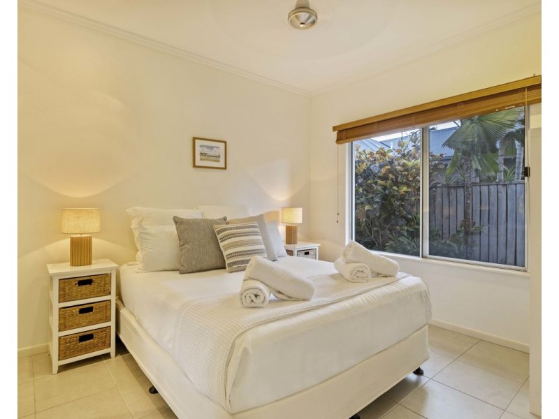 4 Cascade Drive, Craiglie QLD 4877