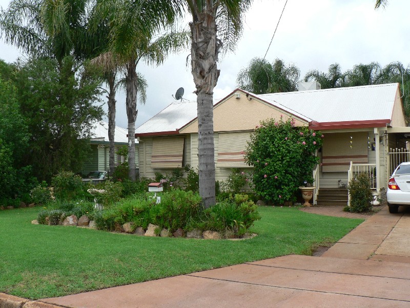 22 Leavers Street, Dubbo NSW 2830
