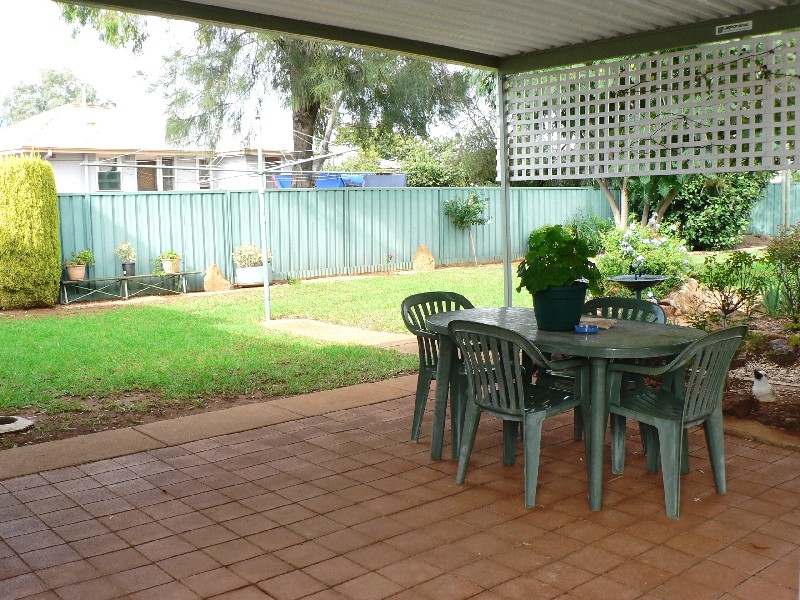 9 Leavers Street, Dubbo NSW 2830