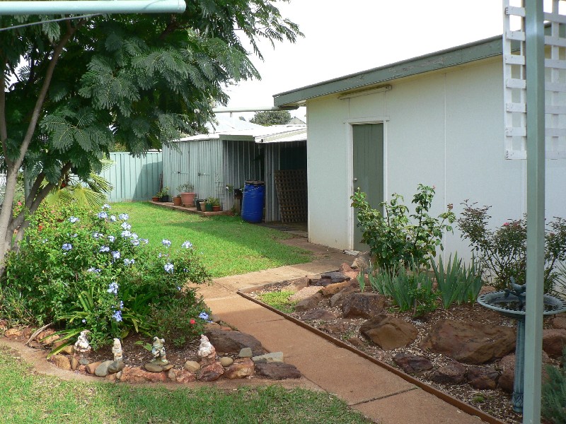 9 Leavers Street, Dubbo NSW 2830