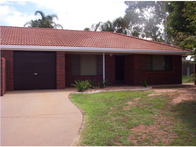 5A Rainbow Place, Dubbo NSW 2830