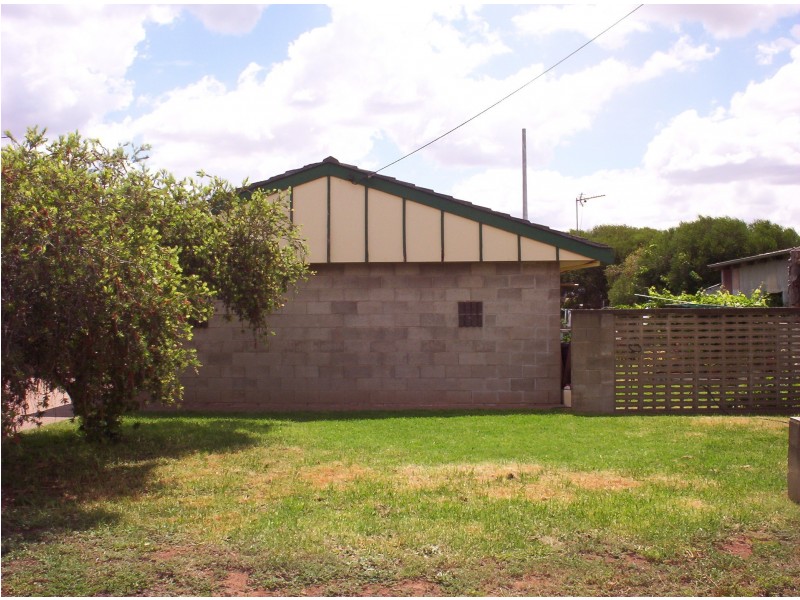 2/9 Samuels Street, Dubbo NSW 2830