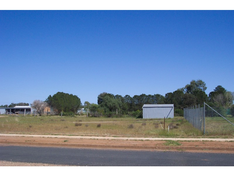 20 Bramble Street, Mendooran NSW 2842