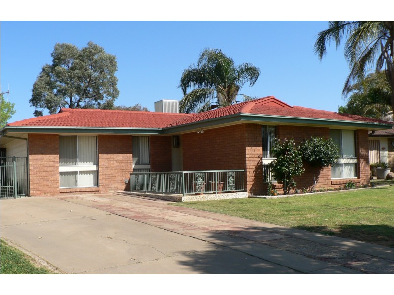 54 Springfield Way, Dubbo NSW 2830