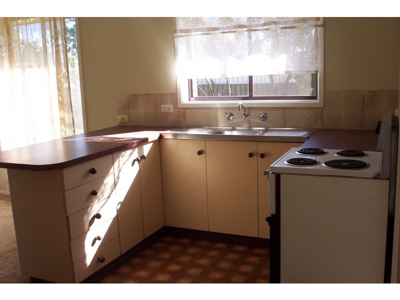 9 Bass Place, Dubbo NSW 2830