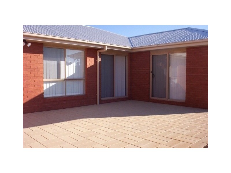 10 Merion Way, Dubbo NSW 2830