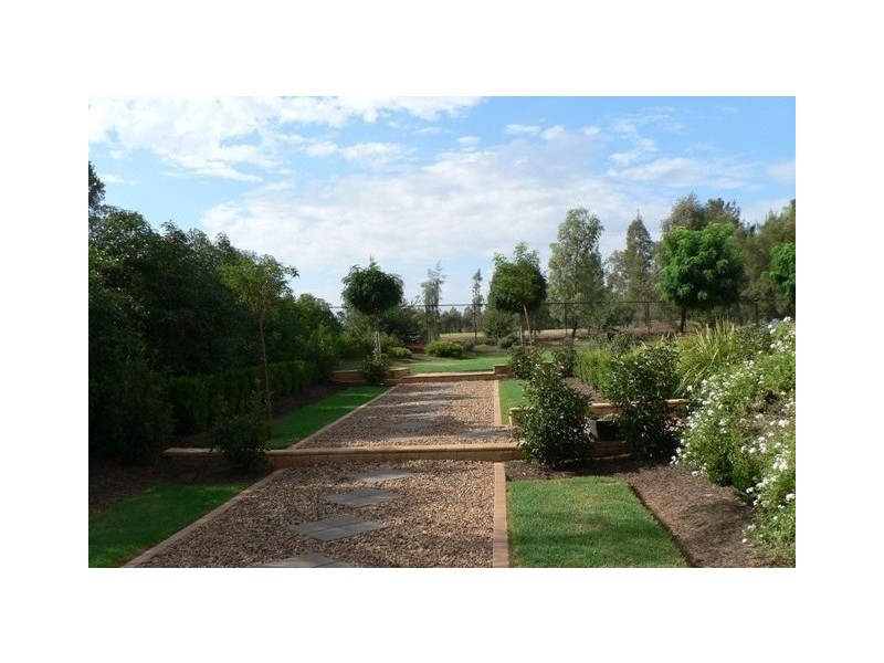 3 Englewood Avenue, Dubbo NSW 2830