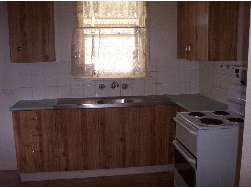 19 LEAVERS STREET, Dubbo NSW 2830