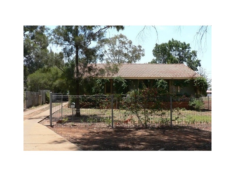 27 CATHERINE DRIVE, Dubbo NSW 2830