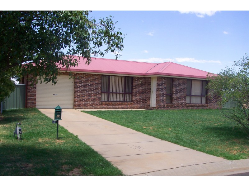 10 SILKWOOD CLOSE, Dubbo NSW 2830