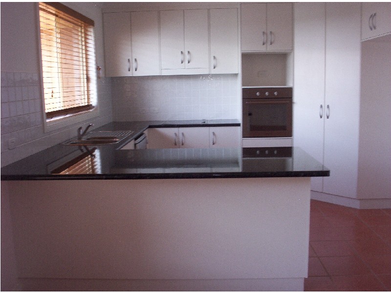 8 Merion Way, Dubbo NSW 2830