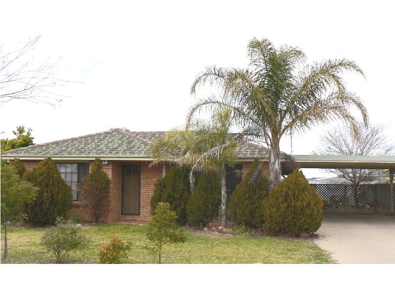 16 SUNSET WAY, Dubbo NSW 2830