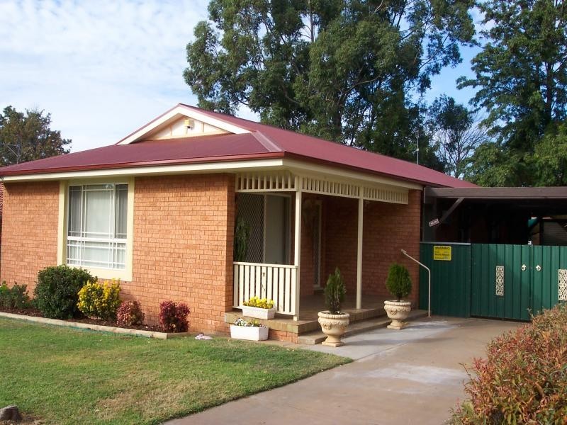 15 Emerald Street, Dubbo NSW 2830