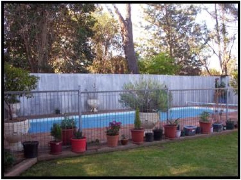 42 Fairview Street, Dubbo NSW 2830