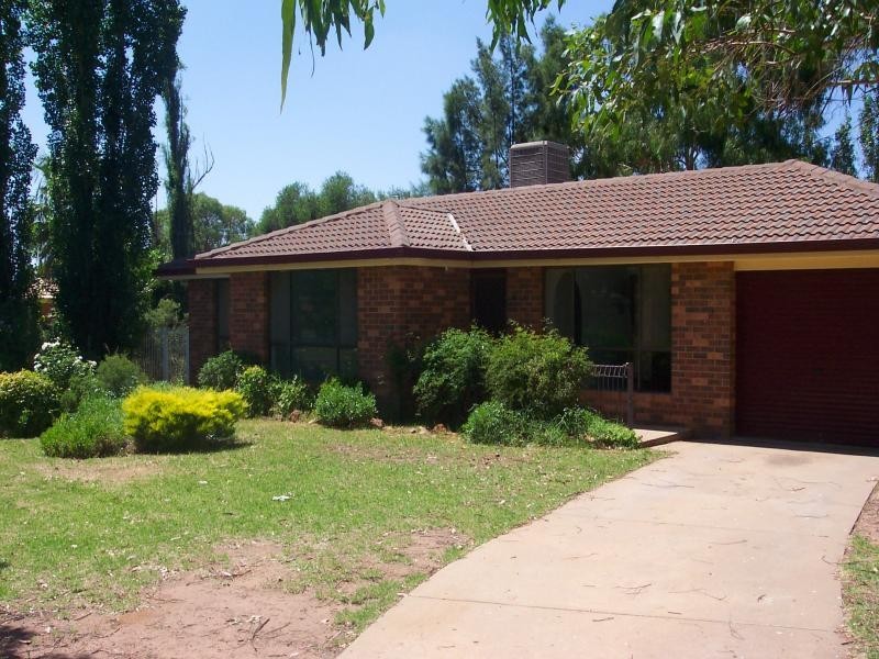 10 Currawong Street, Dubbo NSW 2830