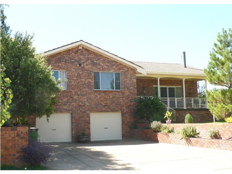 42 FAIRVIEW STREET, Dubbo NSW 2830