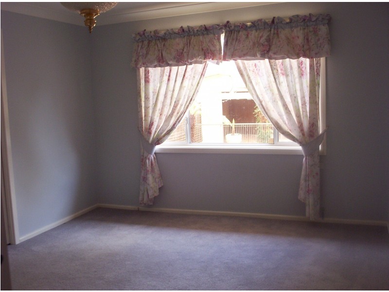 42 FAIRVIEW STREET, Dubbo NSW 2830