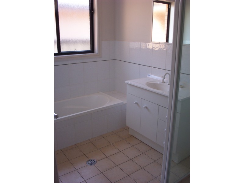 5/2-4 Sturt Circle, Dubbo NSW 2830