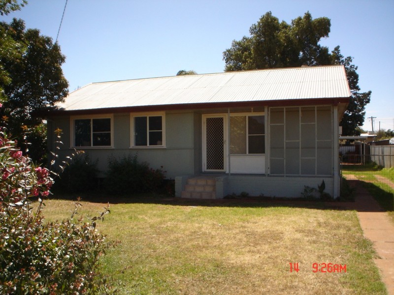 14 Leavers Street, Dubbo NSW 2830