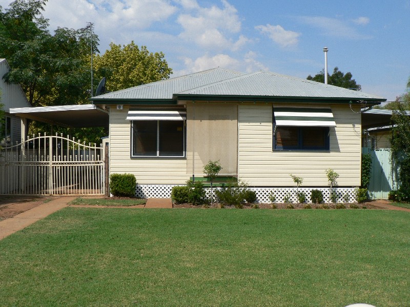 38 Leavers Street, Dubbo NSW 2830