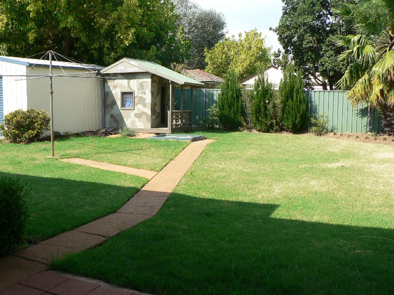 38 Leavers Street, Dubbo NSW 2830