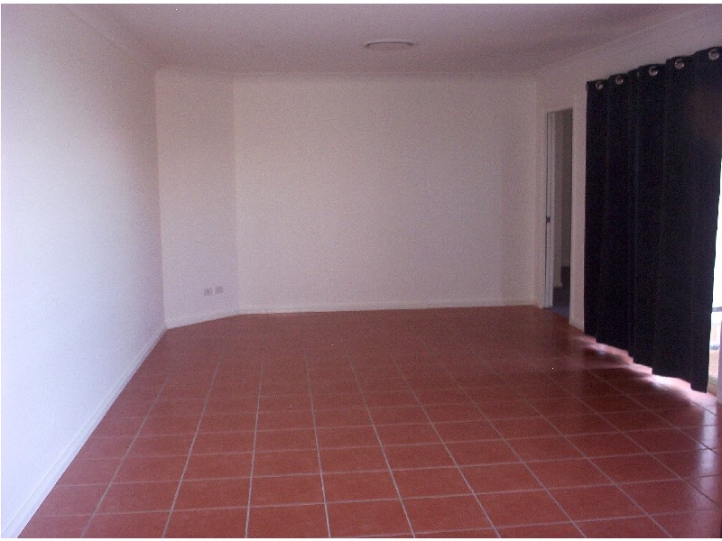 8 Merion Way, Dubbo NSW 2830