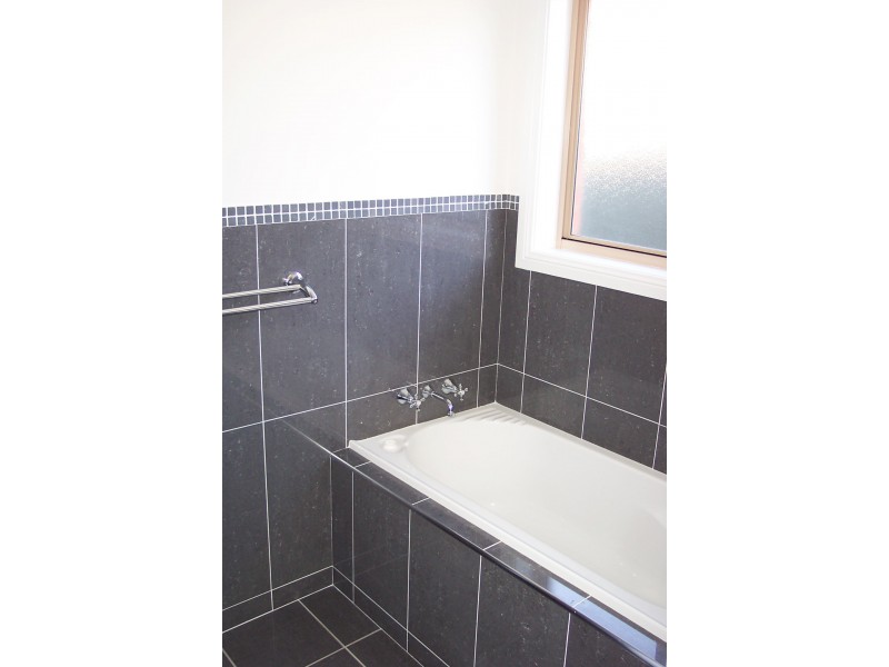 10 Merion Way, Dubbo NSW 2830