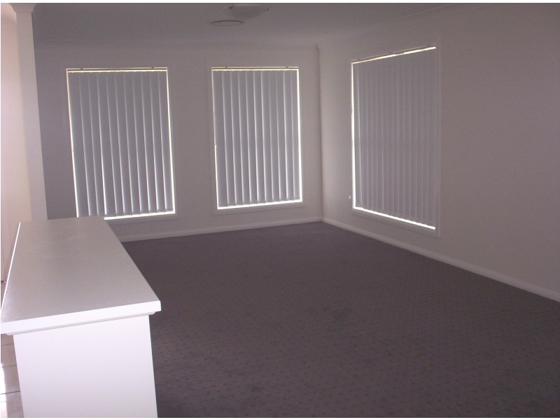 10 Merion Way, Dubbo NSW 2830