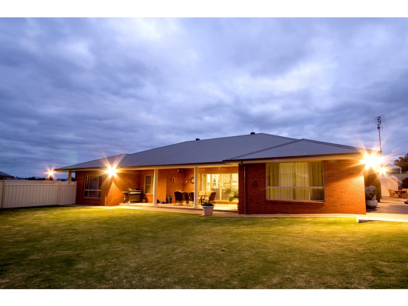 7 Tallwoods Grove, Grangewood Estate, Dubbo NSW 2830