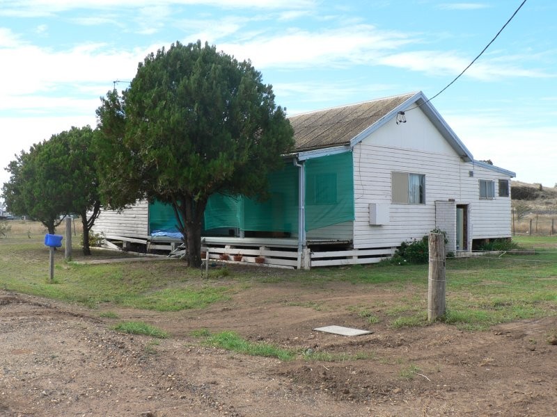 8R GILGANDRA ROAD, Dubbo NSW 2830