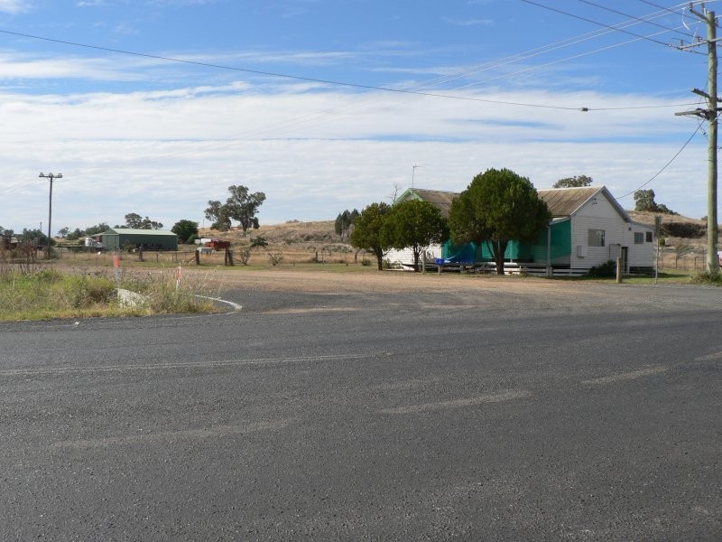 8R GILGANDRA ROAD, Dubbo NSW 2830