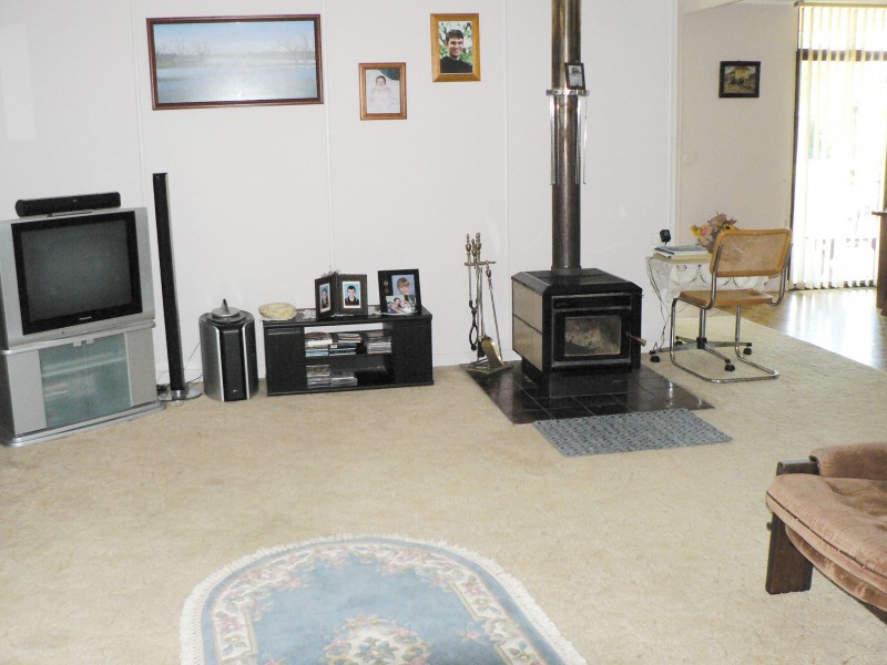 11 Farrar Street, Gilgandra NSW 2827