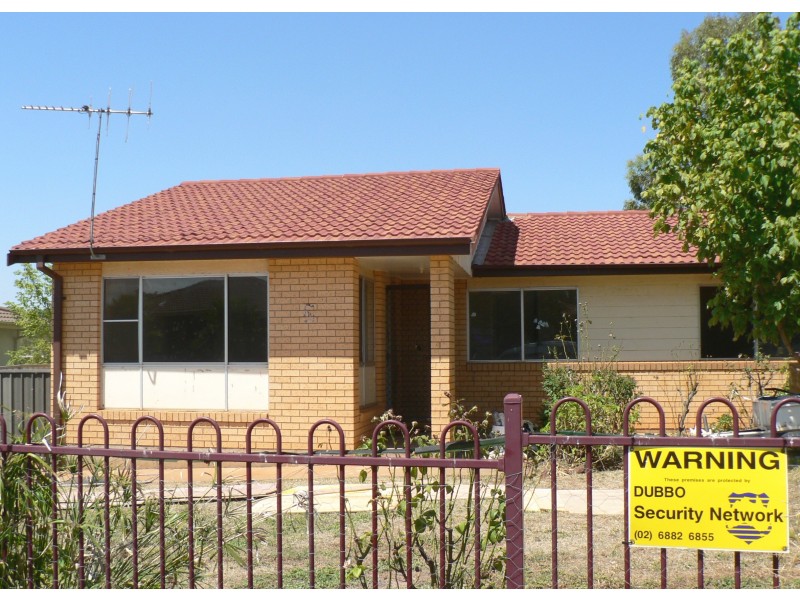 14 Pinnaroo Place, Dubbo NSW 2830