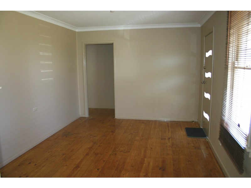 2 Illoura Street, Dubbo NSW 2830