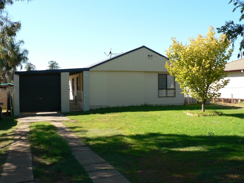 34 Alcheringa Street, Dubbo NSW 2830