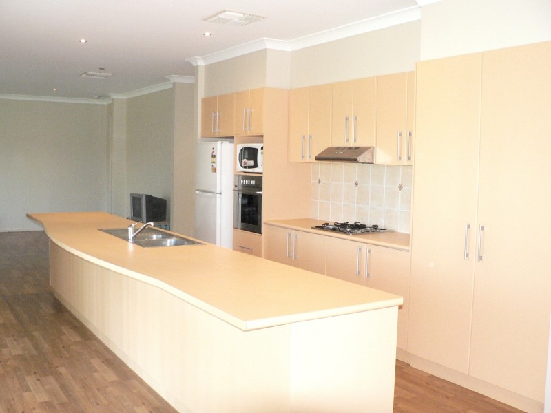 13 Carnoustie Drive, Dubbo NSW 2830