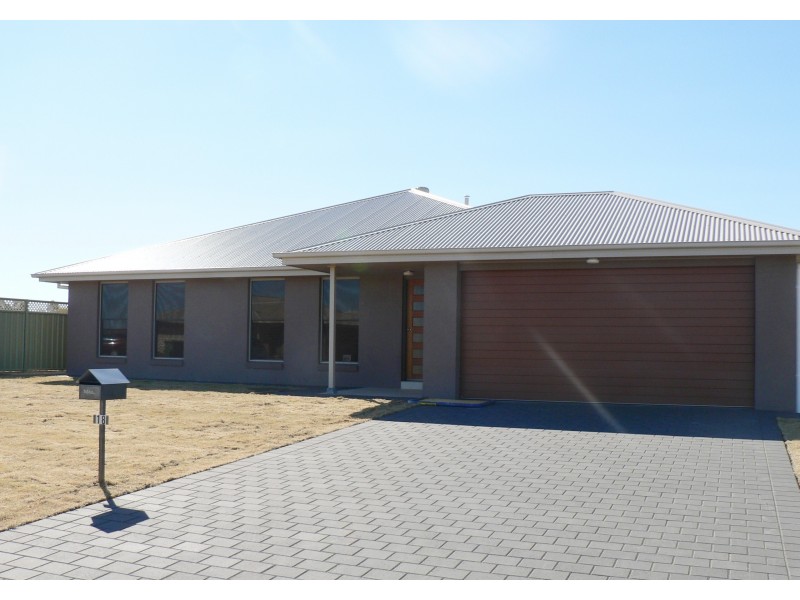 18 Ritz Place, Dubbo NSW 2830