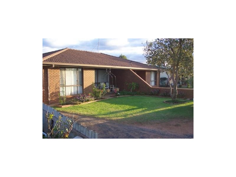 9 Muller Street, Dubbo NSW 2830