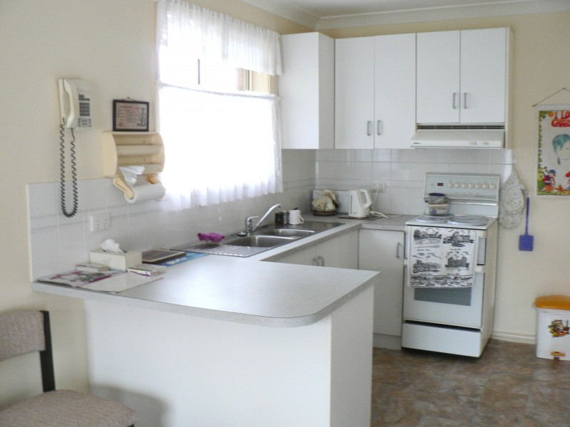 84 Sturt Circle, Dubbo NSW 2830