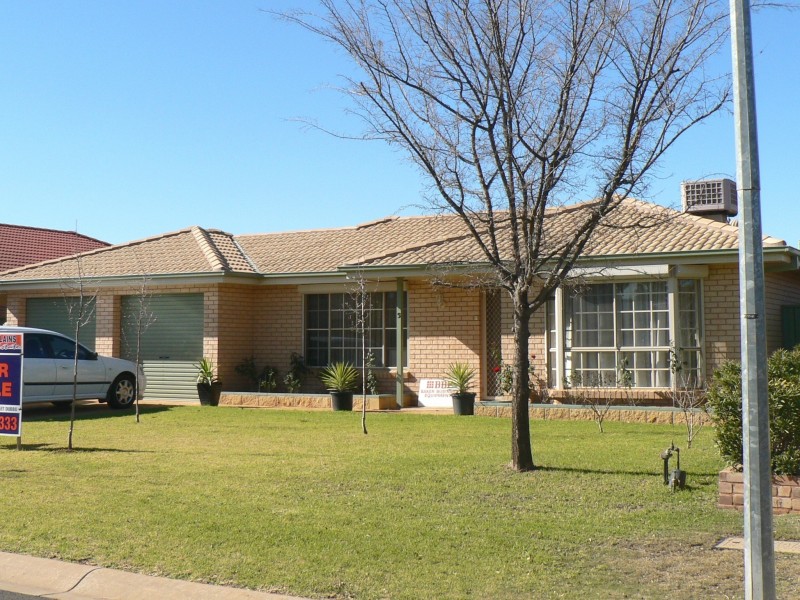 5 Murray Avenue, Dubbo NSW 2830