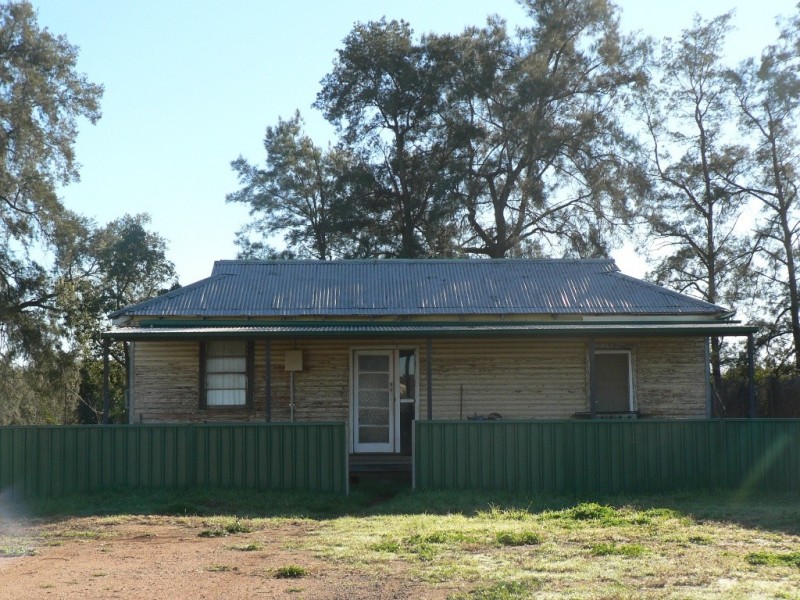13 Sungift Avenue, Narromine NSW 2821