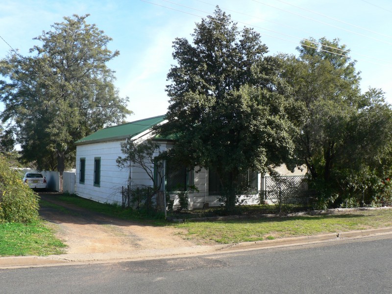 17 Station Street, Gilgandra NSW 2827