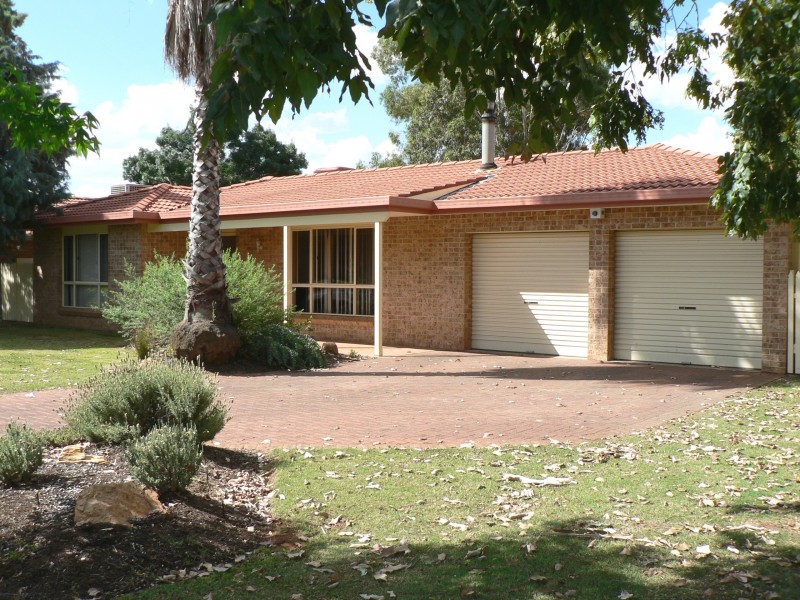 32  Davidson Drive, Dubbo NSW 2830