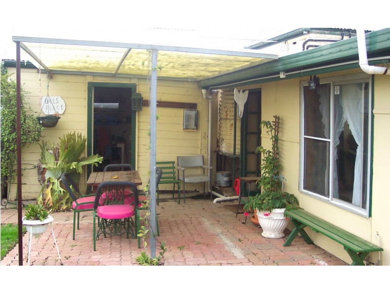 61 Dubbo Street, Warren NSW 2824