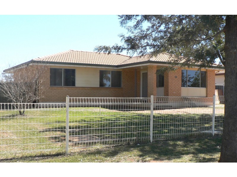7 Burge Place, Dubbo NSW 2830