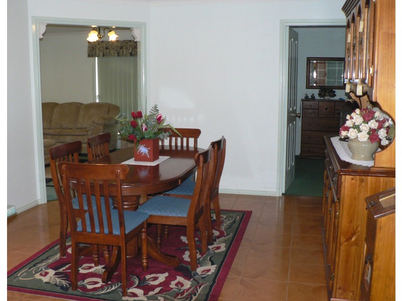 28 Websdale Drive, Dubbo NSW 2830