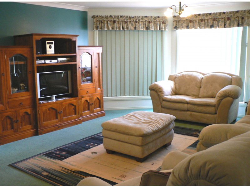 28 Websdale Drive, Dubbo NSW 2830