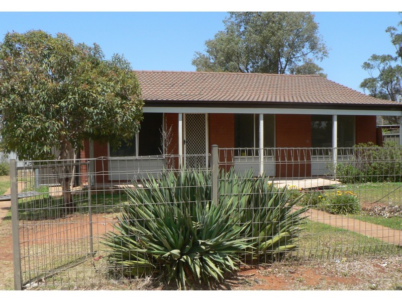 15 Burge Place, Dubbo NSW 2830