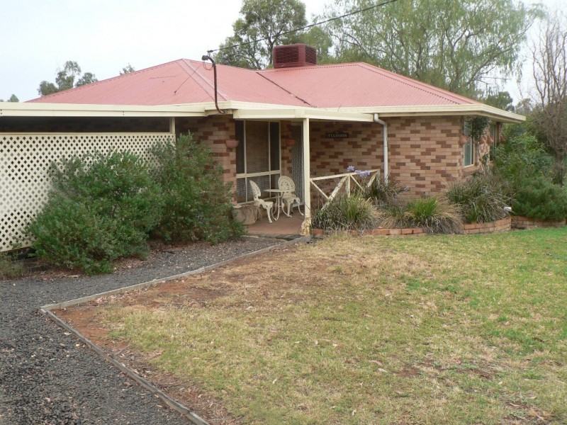 8 Dubbo Street, Brocklehurst NSW 2830