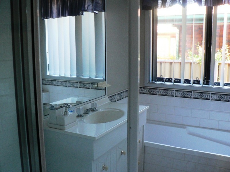 4 Kestrel Close, Dubbo NSW 2830